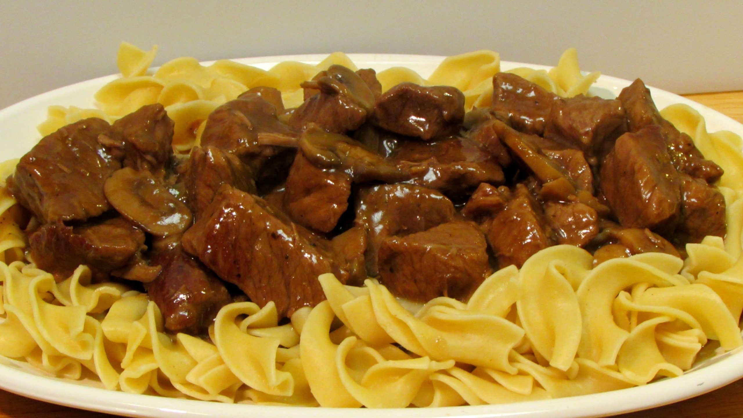 How Do I Make Beef Tips And Noodles