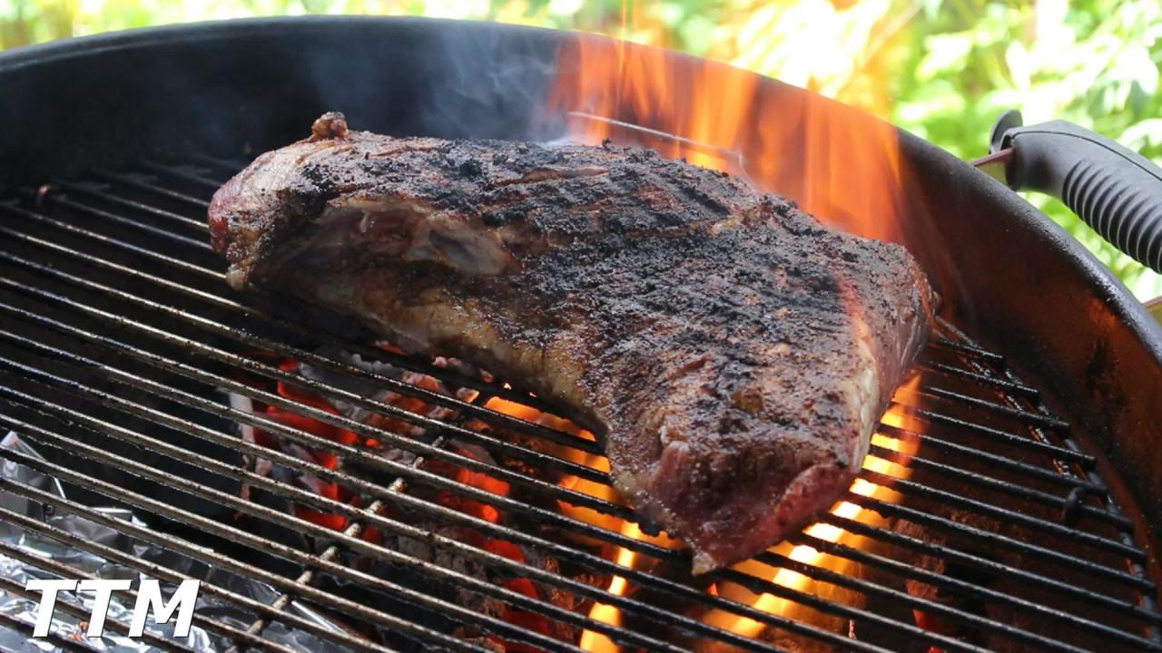 How Do You Cook A Tri Tip On A Charcoal Grill
