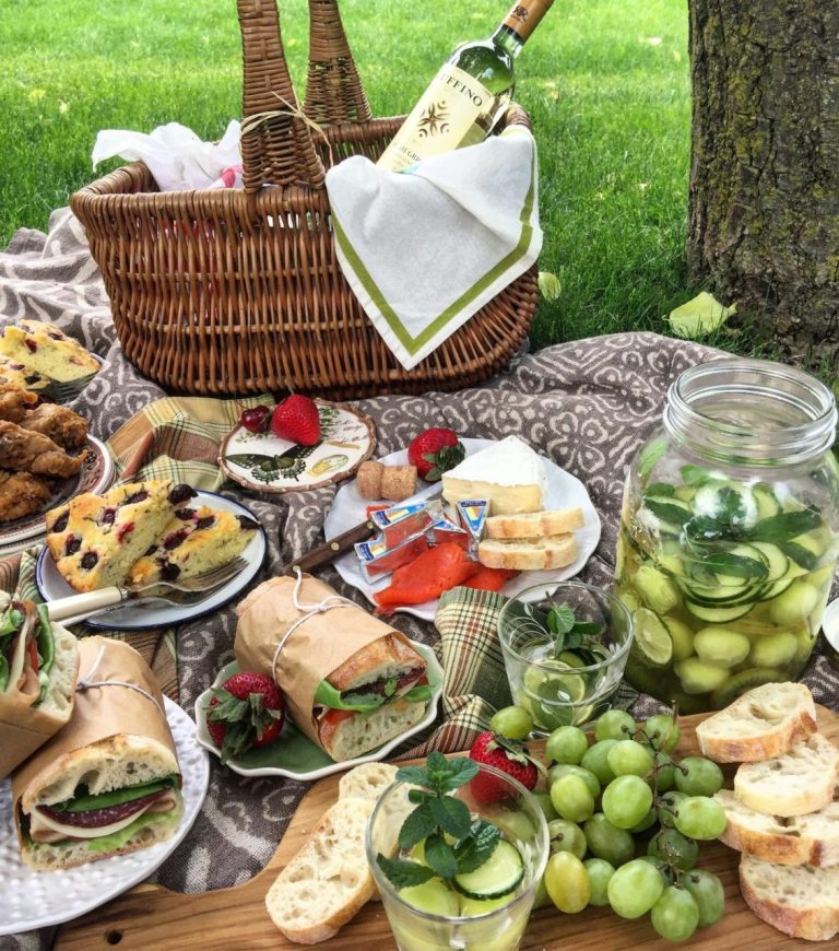 Indoor Picnic Food Ideas For Couples