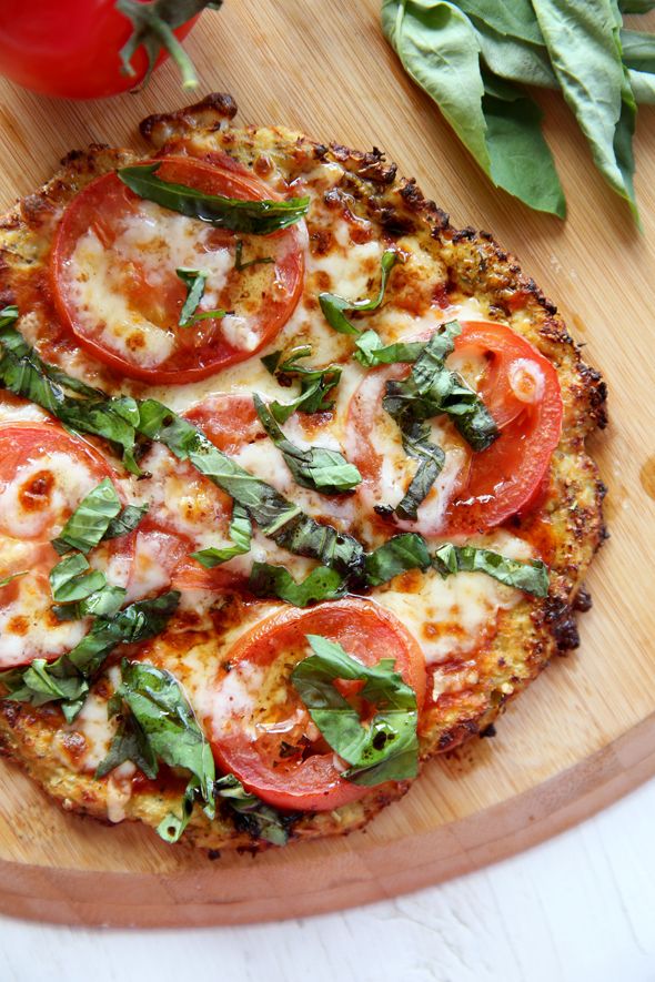 Low Calorie Cauliflower Pizza Recipe