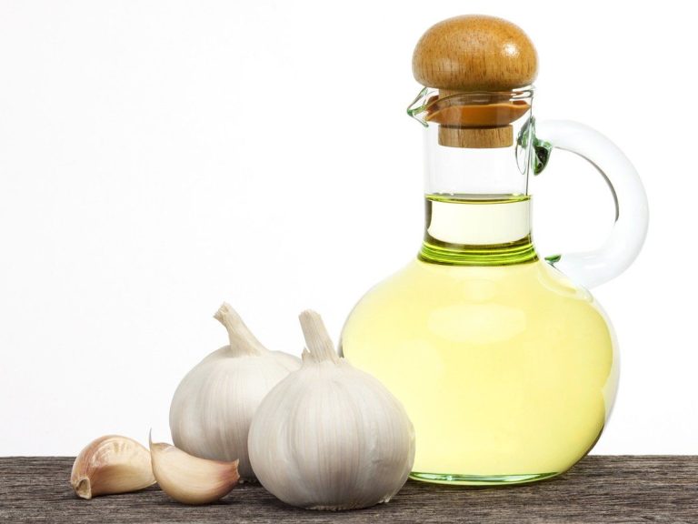Garlic Oil Recipe For Hair Growth
