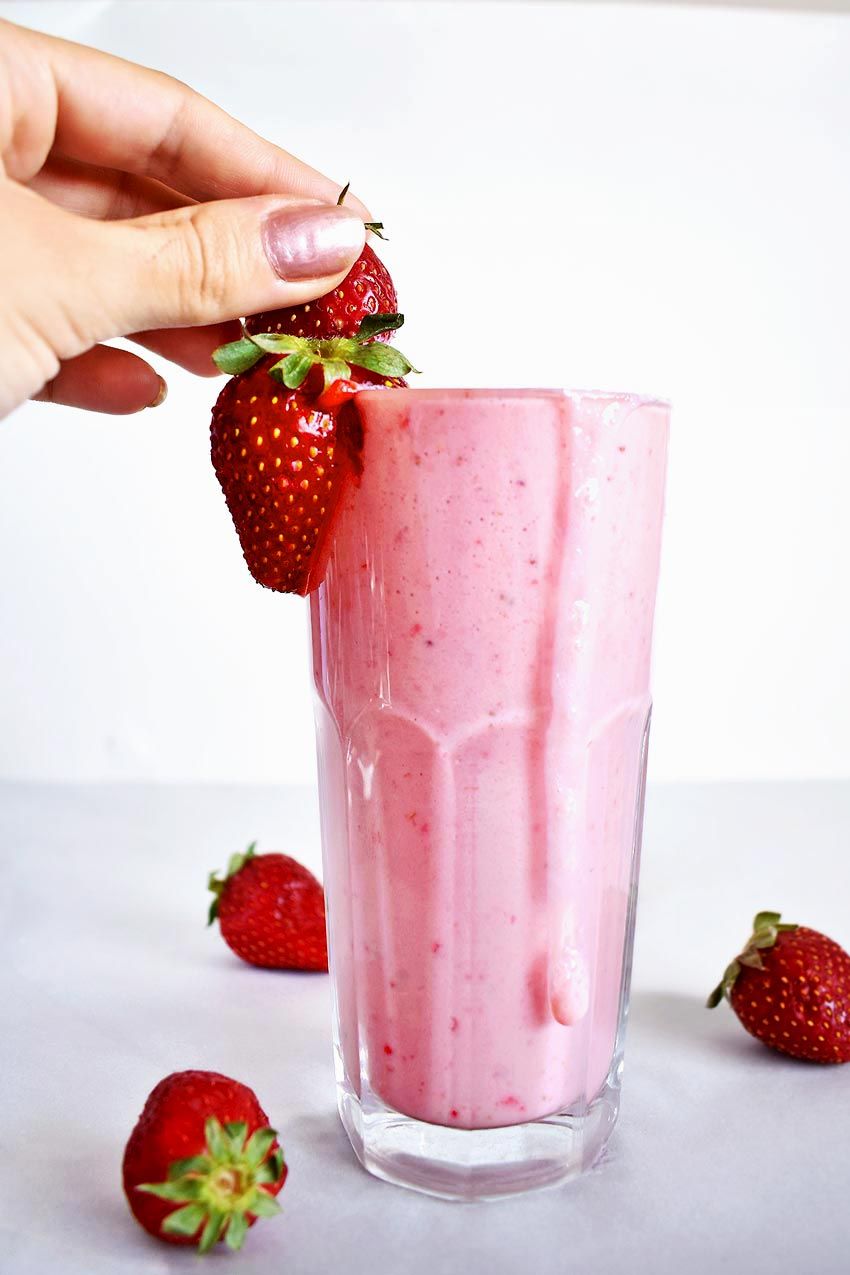 Smoothie Recipe With Greek Yogurt And Strawberries