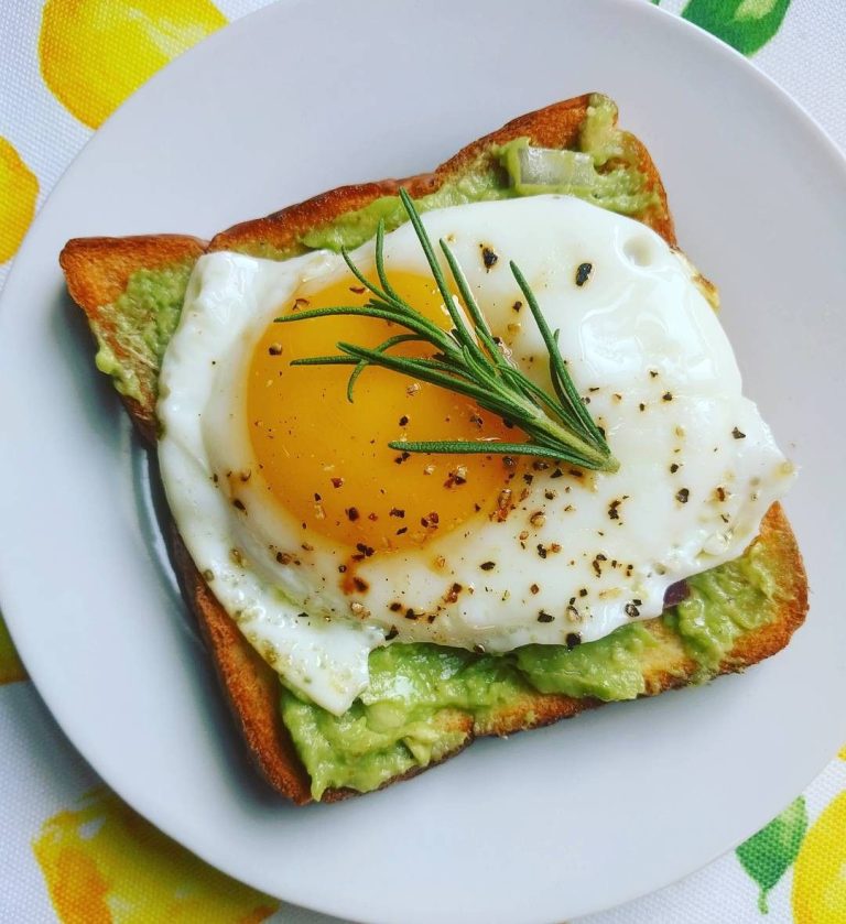 Breakfast Ideas With Eggs And Avocado