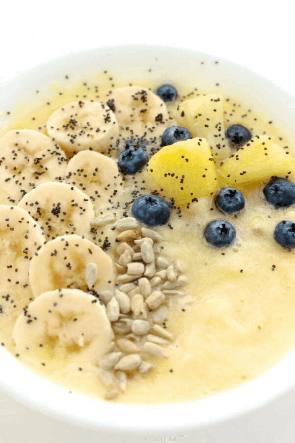 Low Calorie Breakfast Smoothie Bowl