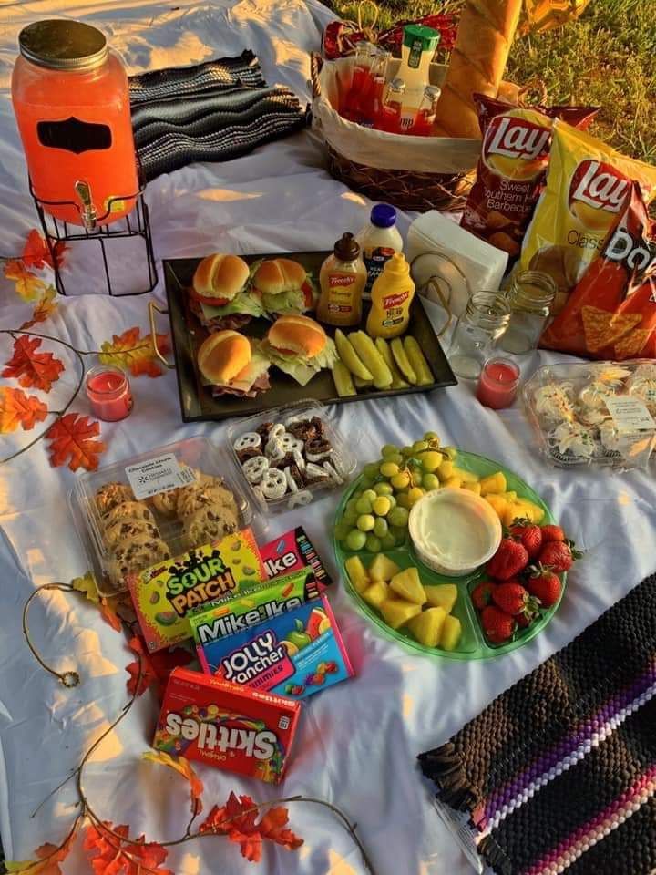 What Snacks To Bring To A Picnic