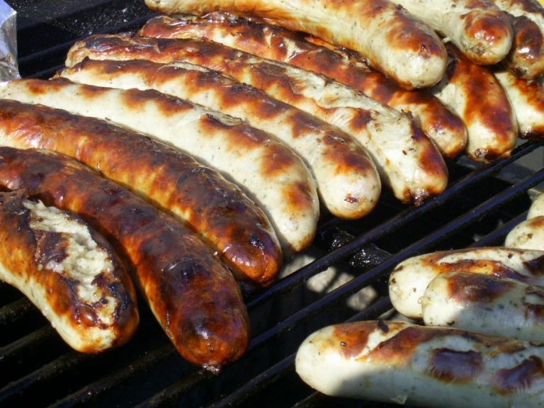 How To Cook Bratwurst Sausages