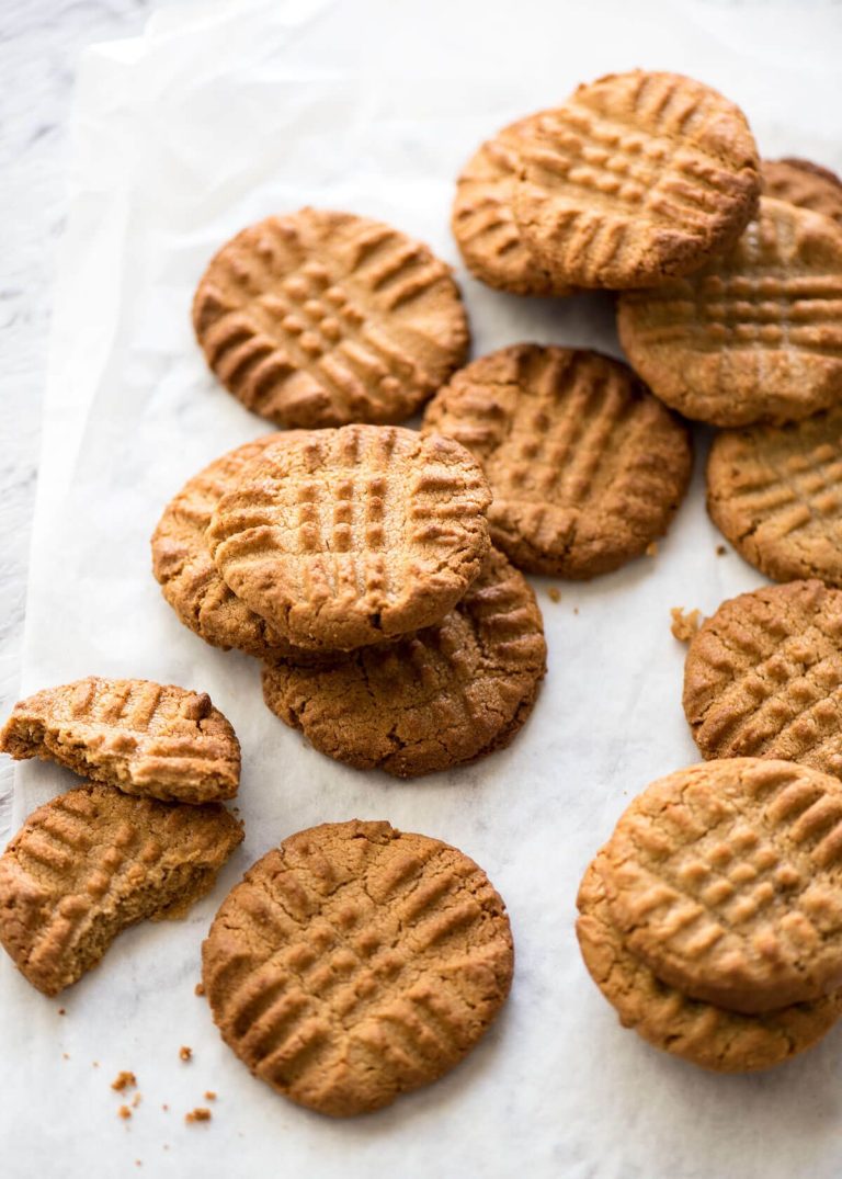 Easy Peanut Butter Cookies With Brown Sugar