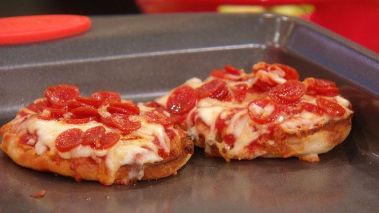 English Muffin Pizza Rachael Ray