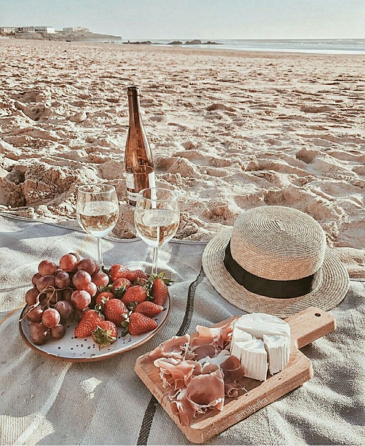 Beach Picnic Ideas Romantic