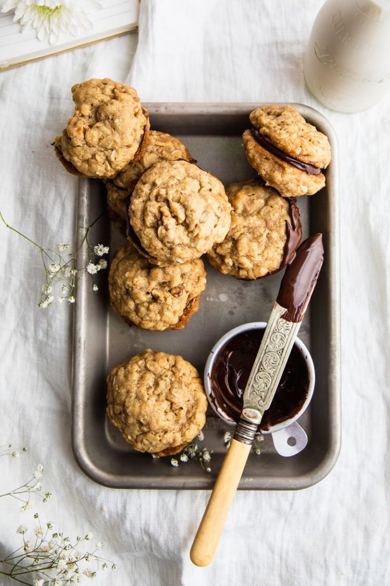 Vegan Oatmeal Chocolate Peanut Butter Cookies