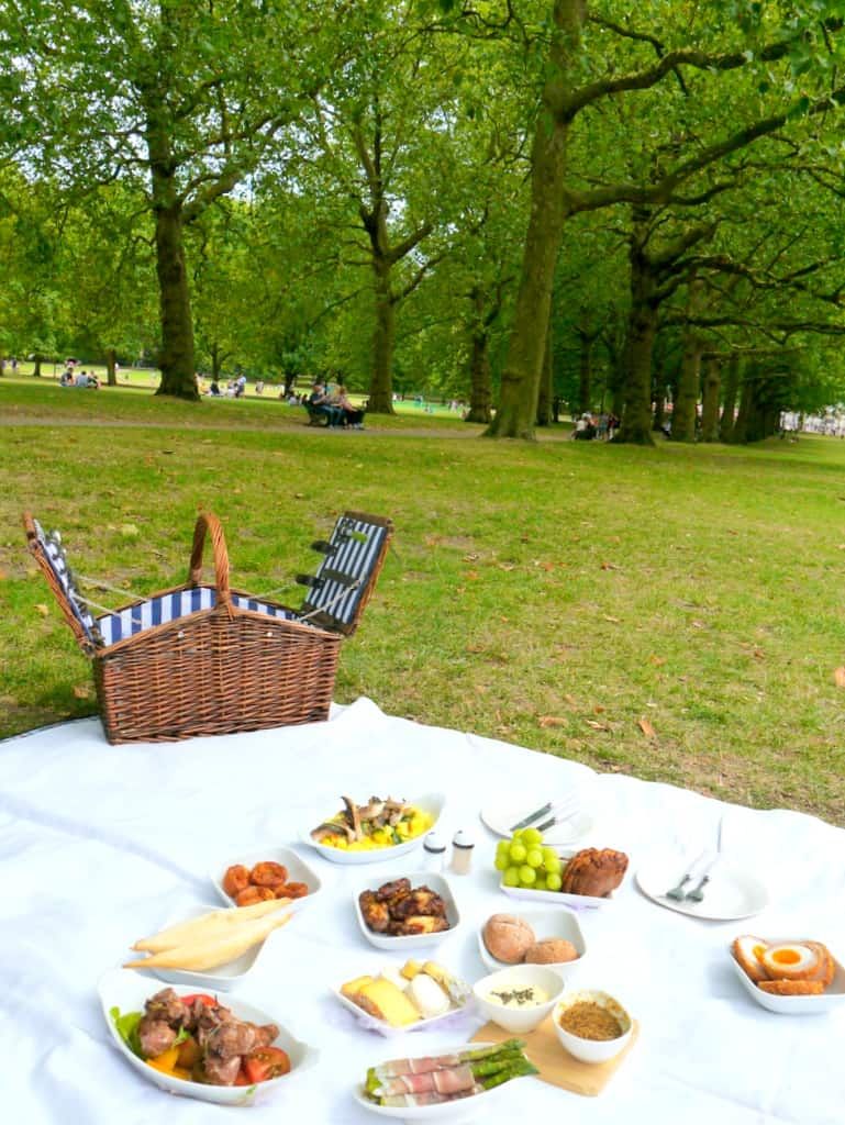 Champagne Picnic Ideas